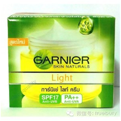 .Garnier Whiten & Even Moisturizing Cream SPF 17 PA++